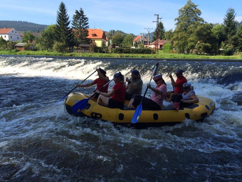 Hotel Sumava วิชชีโบรด ภายนอก รูปภาพ
